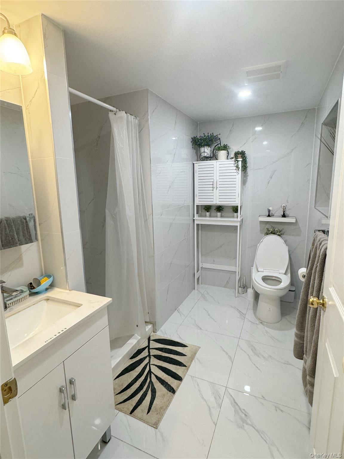 #3 photo, 13249 41st Road, Flushing , NY 11355