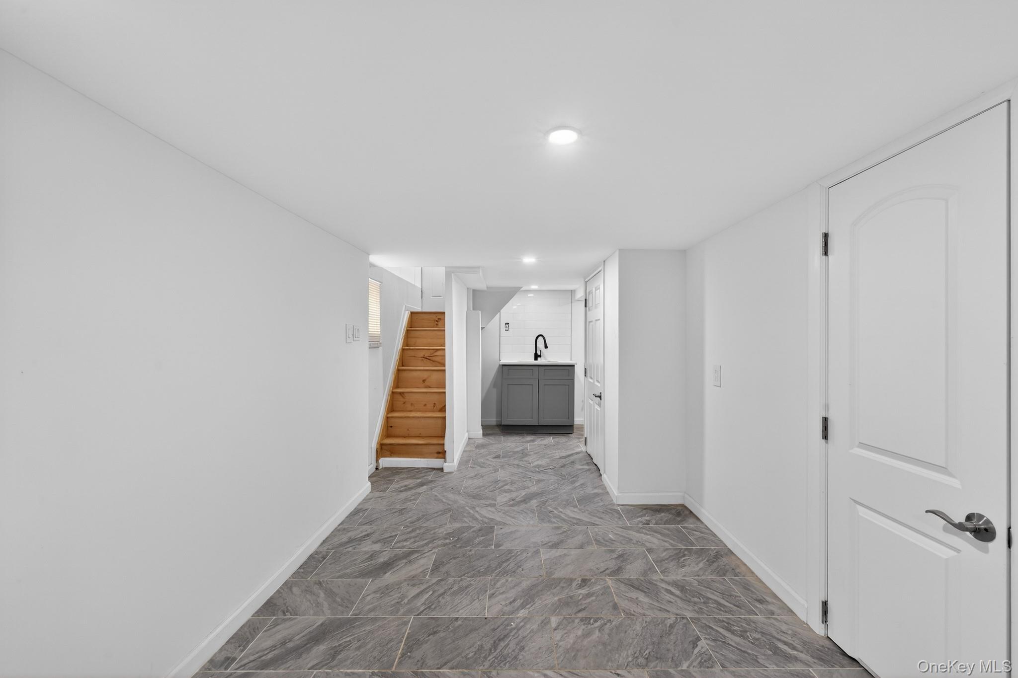 #14 photo, 11019 Liverpool Street, קווינס Jamaica , NY 11435