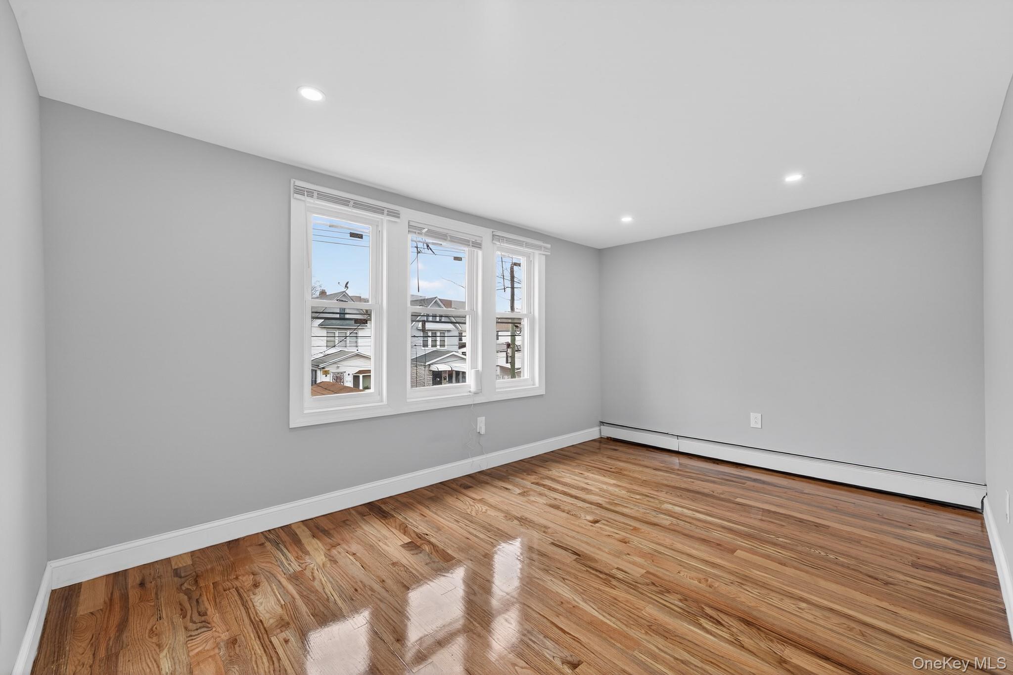 #7 photo, 11019 Liverpool Street, קווינס Jamaica , NY 11435