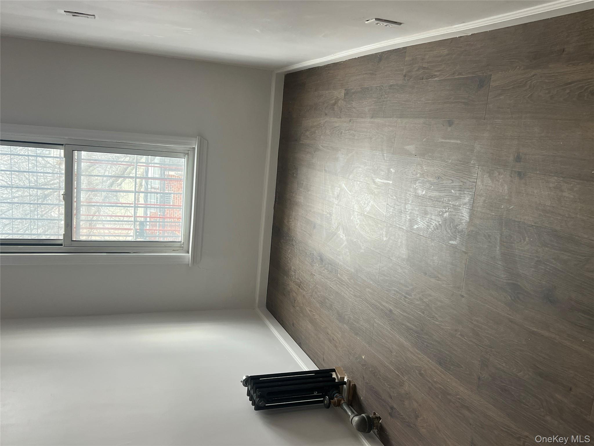 #9 photo, 635 Eagle Avenue, 브롱크스 Bronx , NY 10455