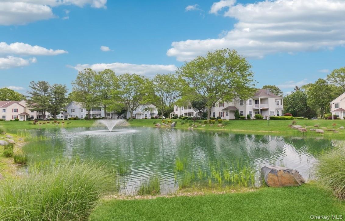 #1 photo, 370 Artist Lake Drive, 東長島 Middle Island , NY 11953