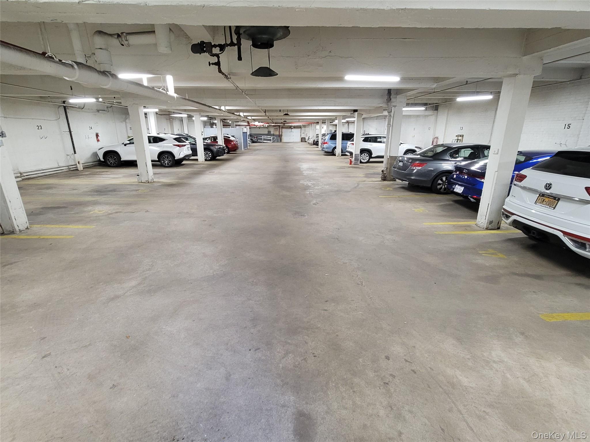 #20 photo, 89-40 151st, कुईंस Howard Beach , NY 11414