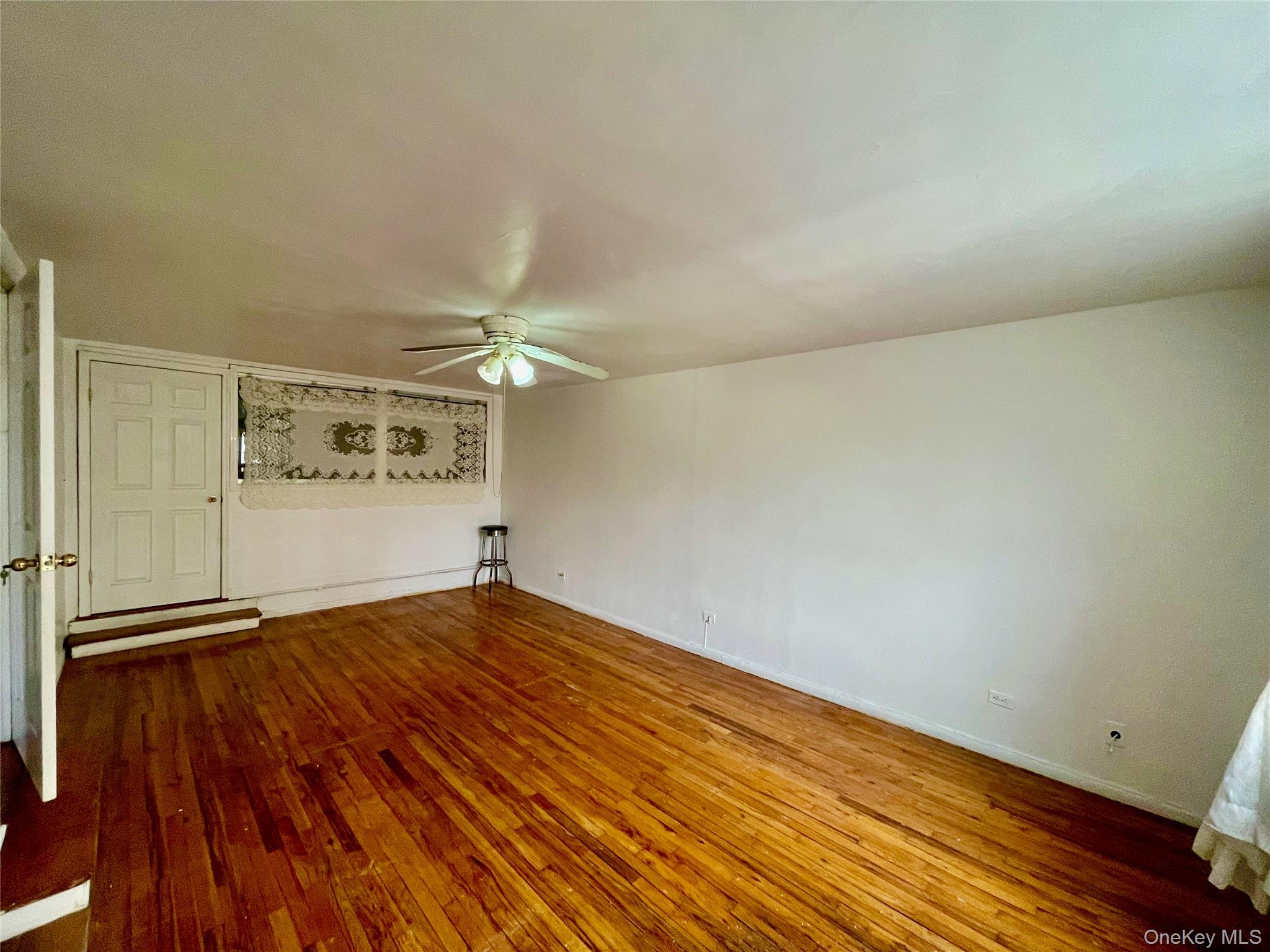 #4 photo, 138-15 Franklin Ave, Flushing , NY 11355