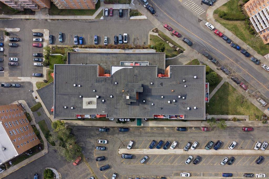 #15 photo, 85-10  151st Avenue, #1C, कुईंस Howard Beach , NY 11414