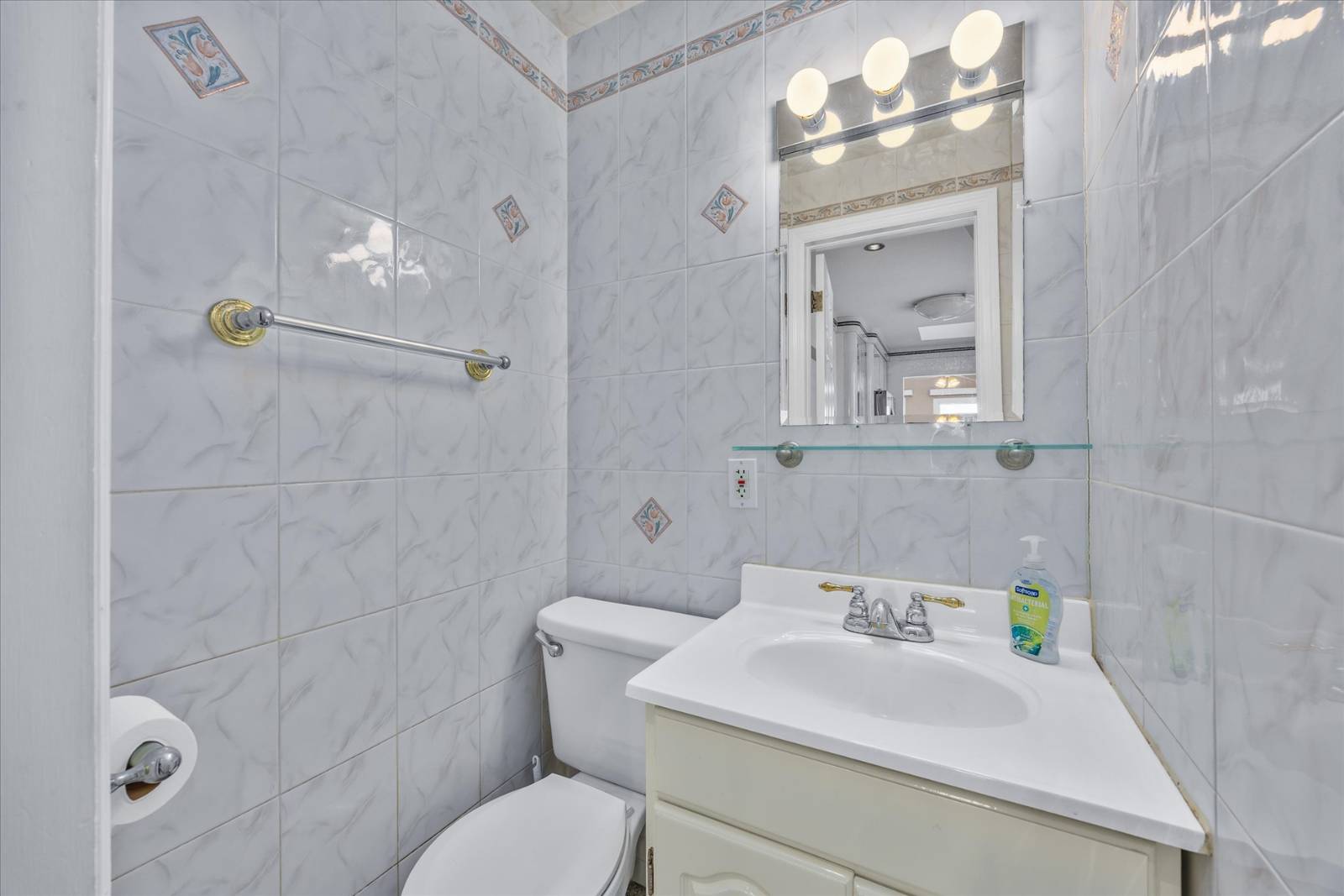 #12 photo, 1715 Marine Pkwy, #6B, Marine Park , NY 11234