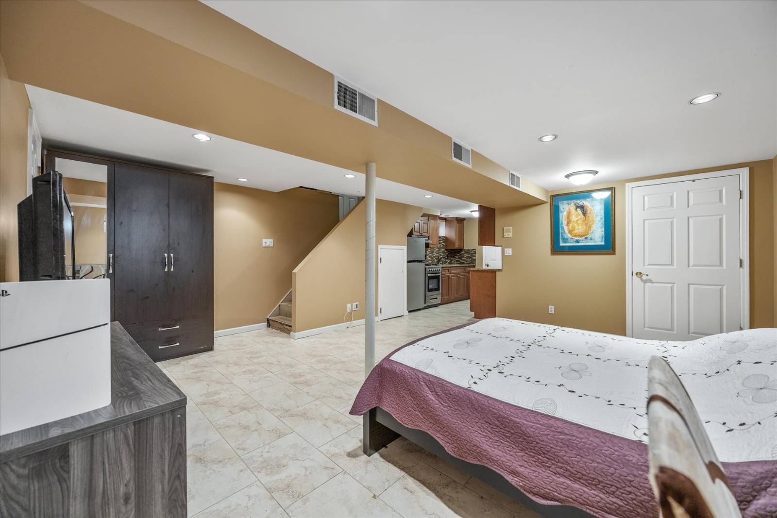 #21 photo, 1715 Marine Pkwy, #6B, Marine Park , NY 11234