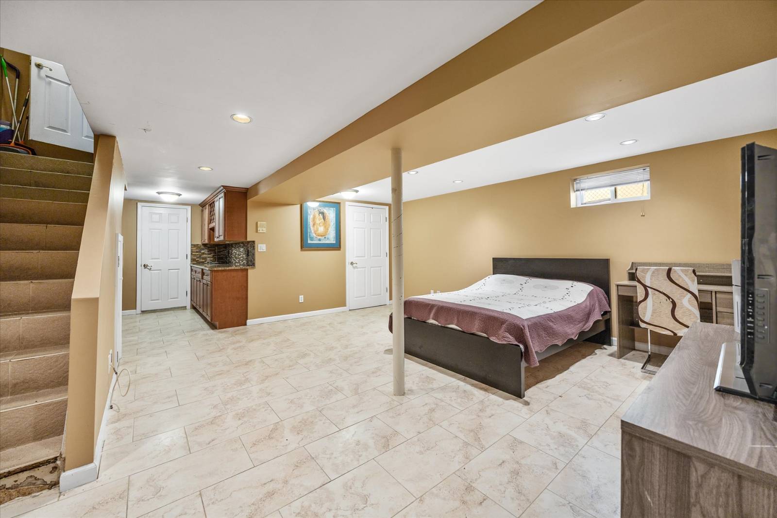 #28 photo, 1715 Marine Pkwy, #6B, Marine Park , NY 11234