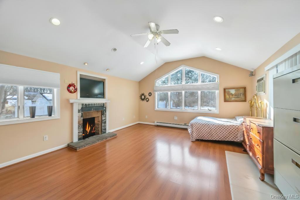 #18 photo, 464 Grand Boulevard, Саффолк ‖ Brentwood , NY 11717