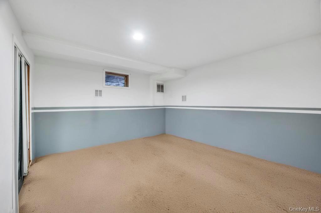 #20 photo, 464 Grand Boulevard, Саффолк ‖ Brentwood , NY 11717