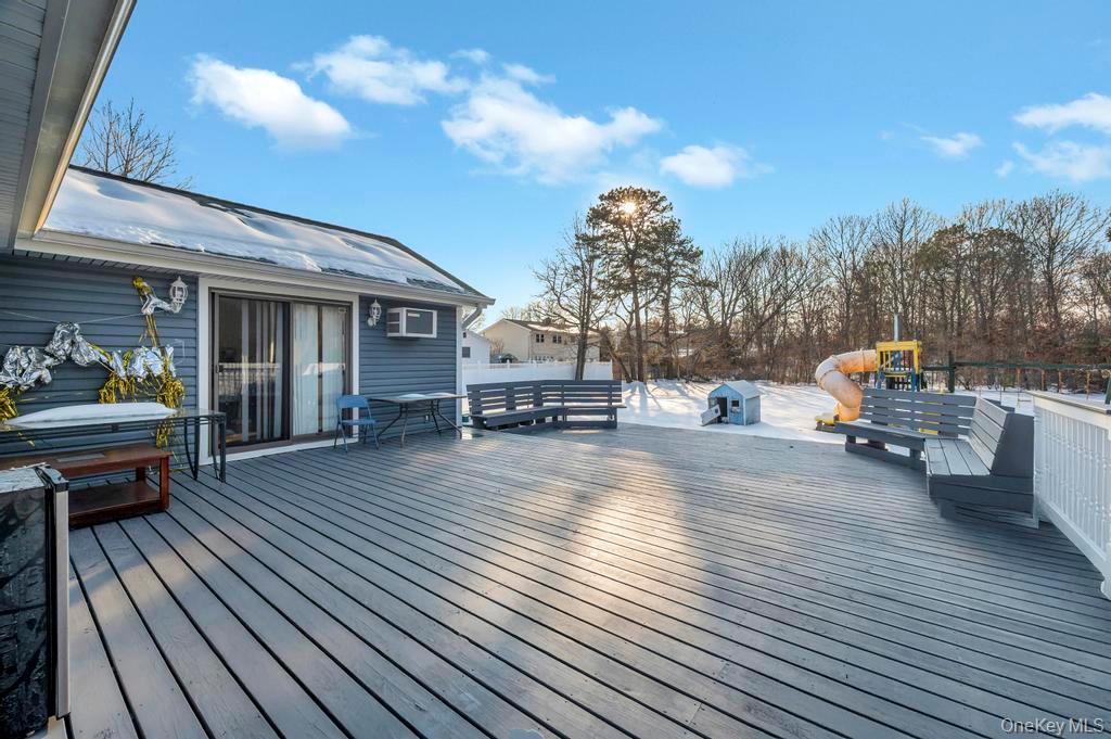 #5 photo, 464 Grand Boulevard, Саффолк ‖ Brentwood , NY 11717