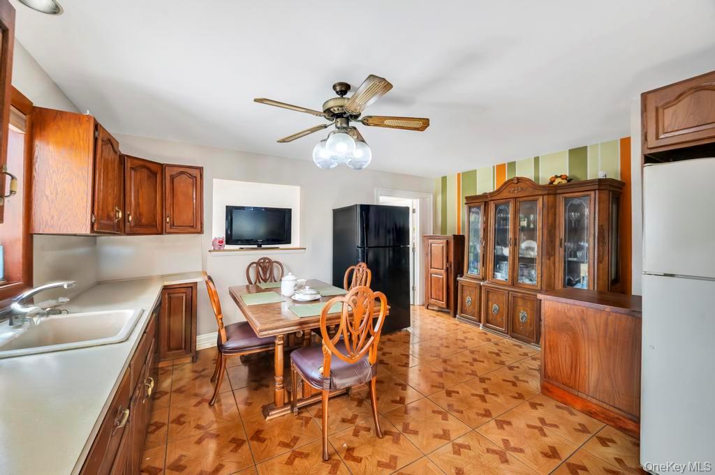 #6 photo, 464 Grand Boulevard, Саффолк ‖ Brentwood , NY 11717