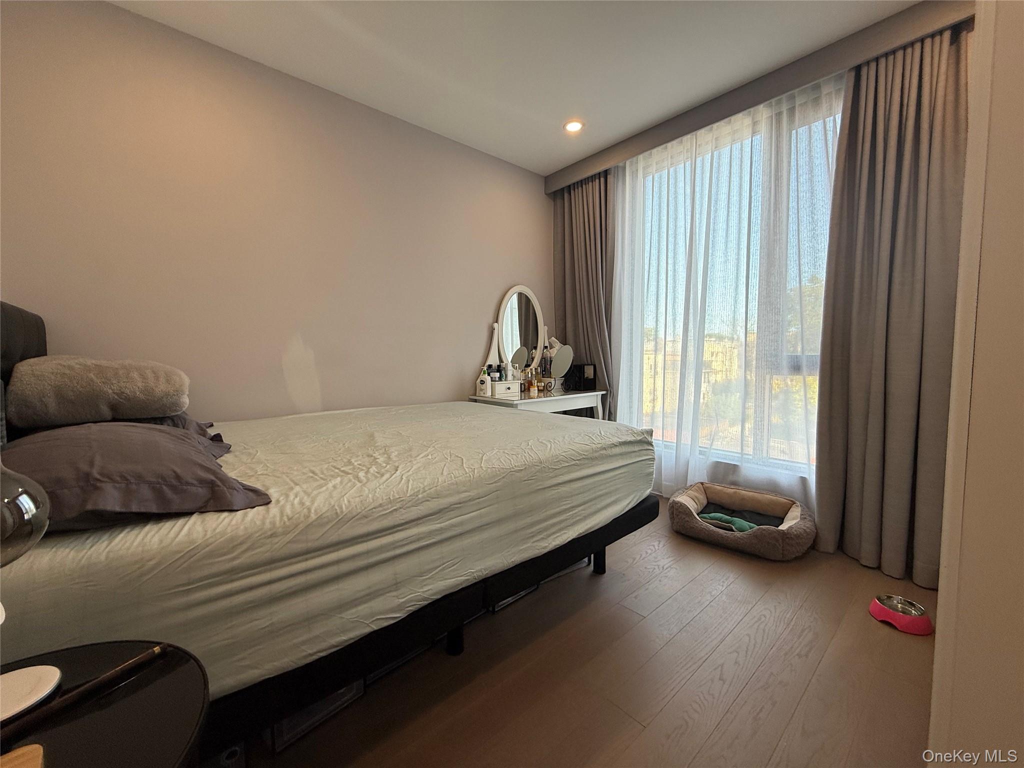 #5 photo, 3258 105th Street, 뉴욕퀸즈 East Elmhurst , NY 11369