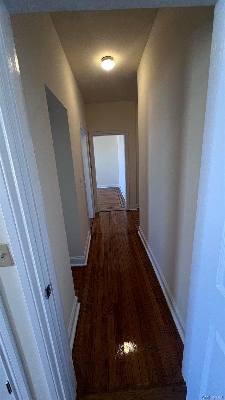 #19 photo, Flushing, Flushing , NY 11358