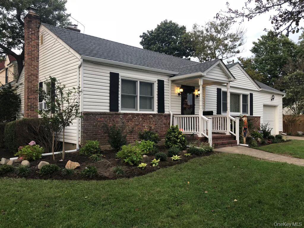 #1 photo, 2642 Clovermere Road, Oceanside , NY 11572