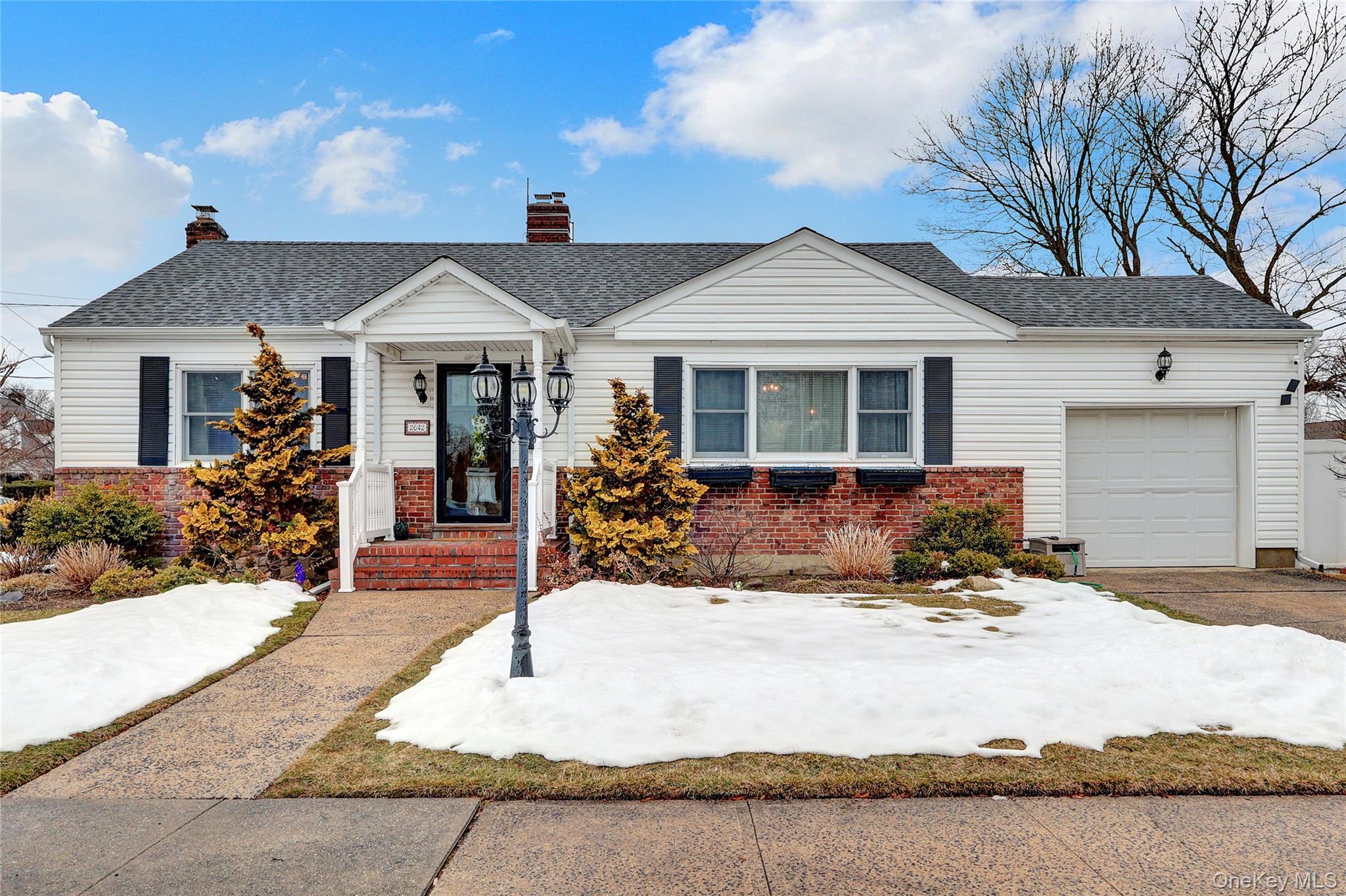 #2 photo, 2642 Clovermere Road, Oceanside , NY 11572