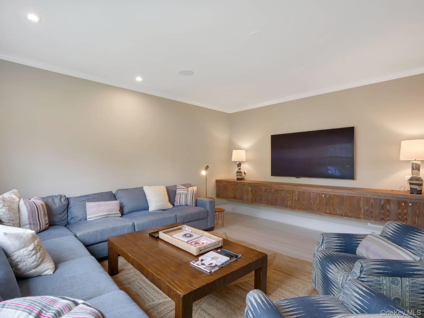 #12 photo, 7 Ocean Avenue, Саффолк ‖ Quogue , NY 11959