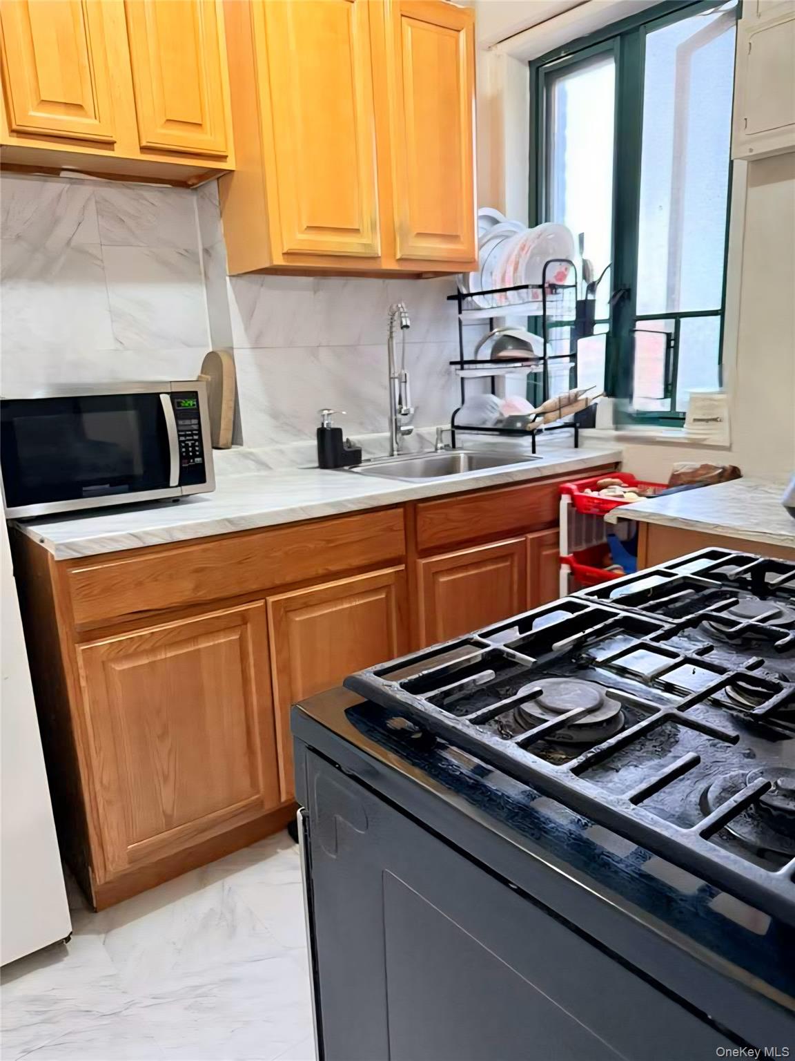 #6 photo, 2075 ST RAYMOND Avenue, Bronx , NY 10462