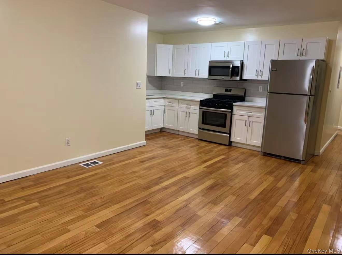 #11 photo, 2832 dudley Avenue, Bronx , NY 10461