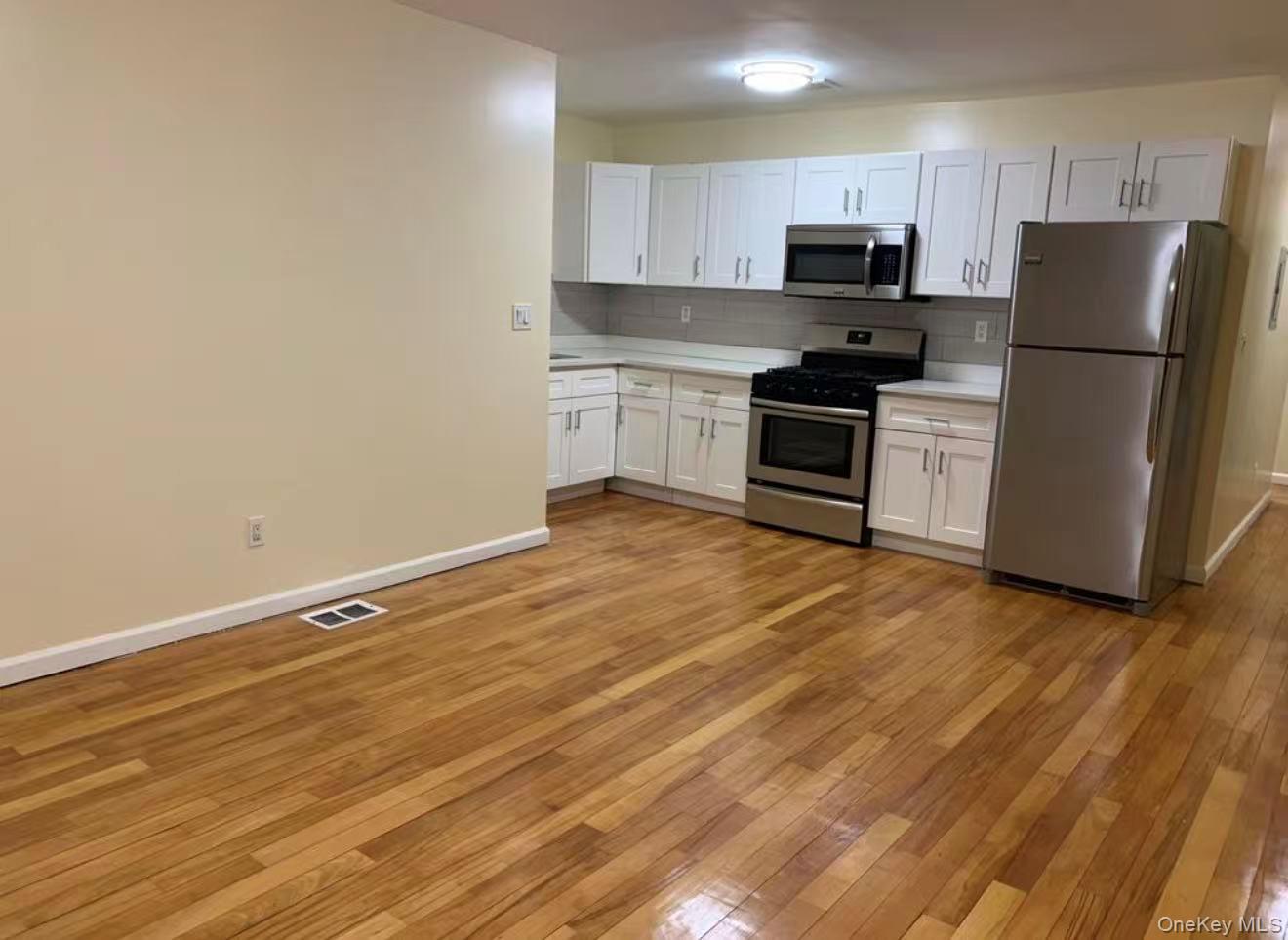 #14 photo, 2832 dudley Avenue, Bronx , NY 10461