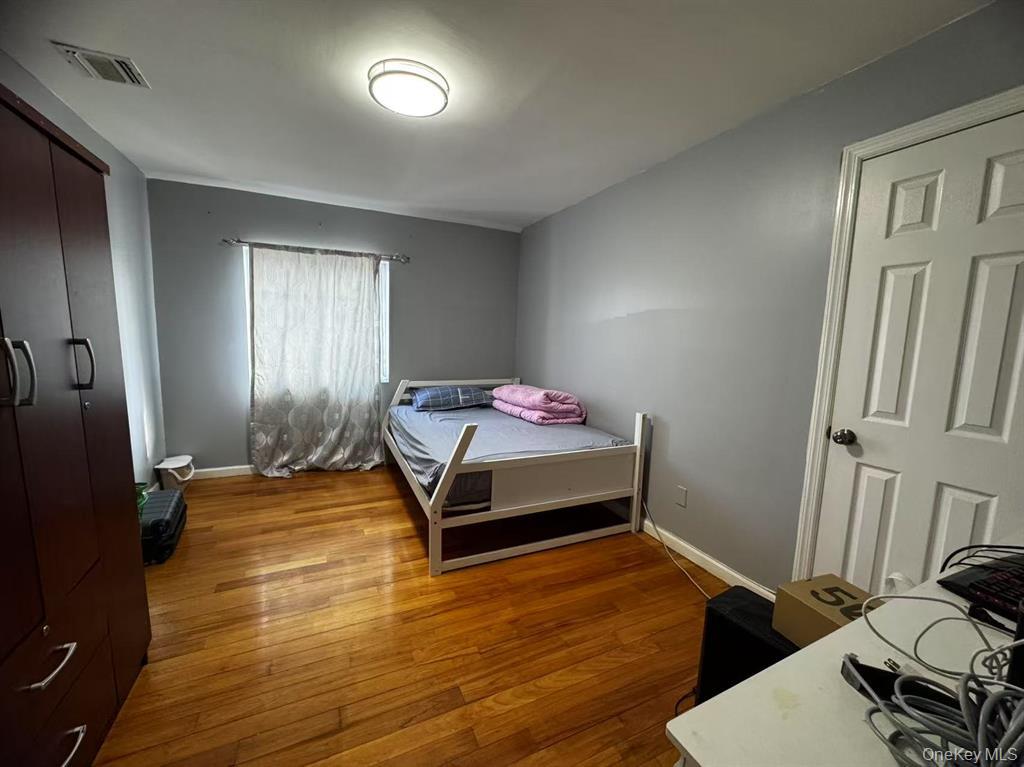 #5 photo, 2832 dudley Avenue, Bronx , NY 10461