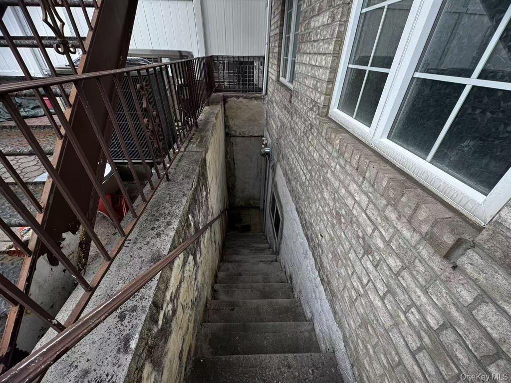 #8 photo, 2832 dudley Avenue, Bronx , NY 10461