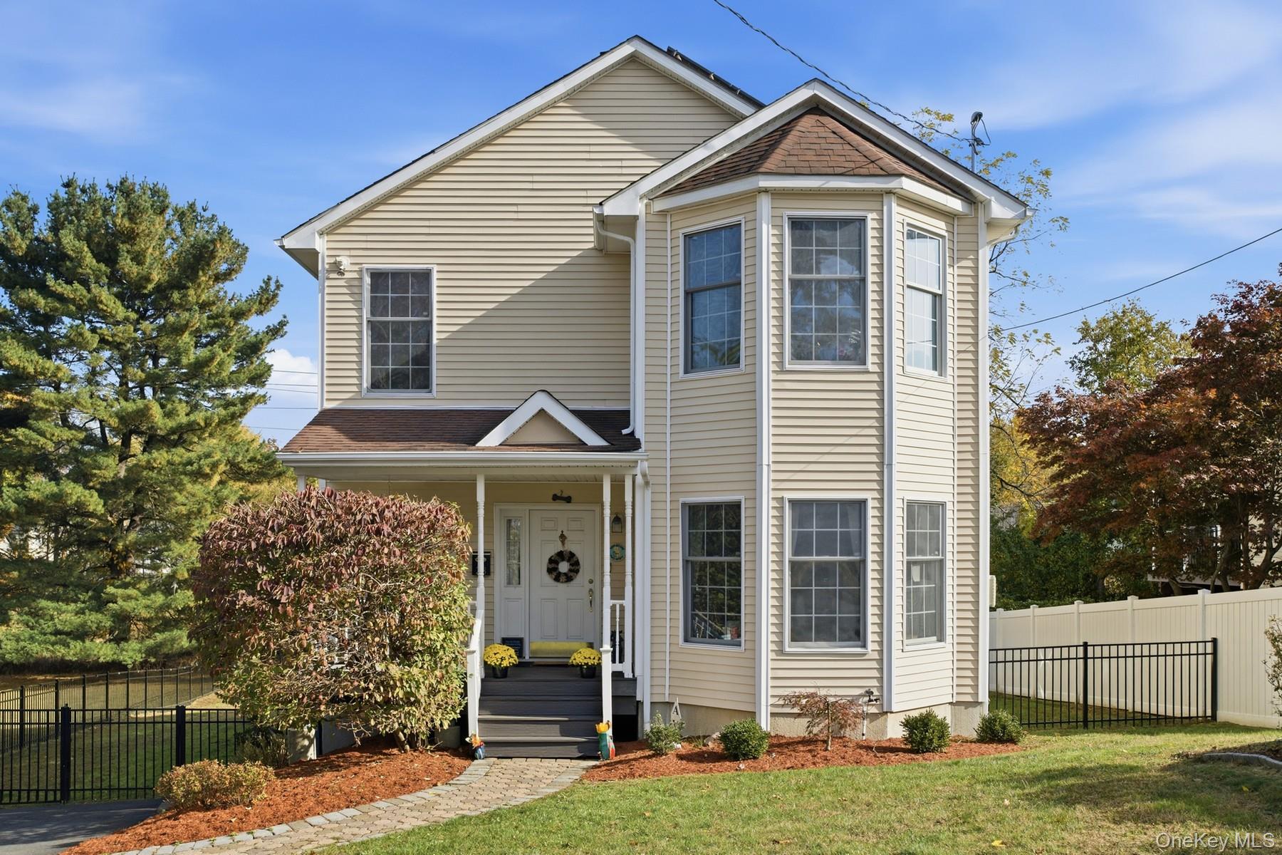 #2 photo, 28 Hewitt Street, Garnerville , NY 10923