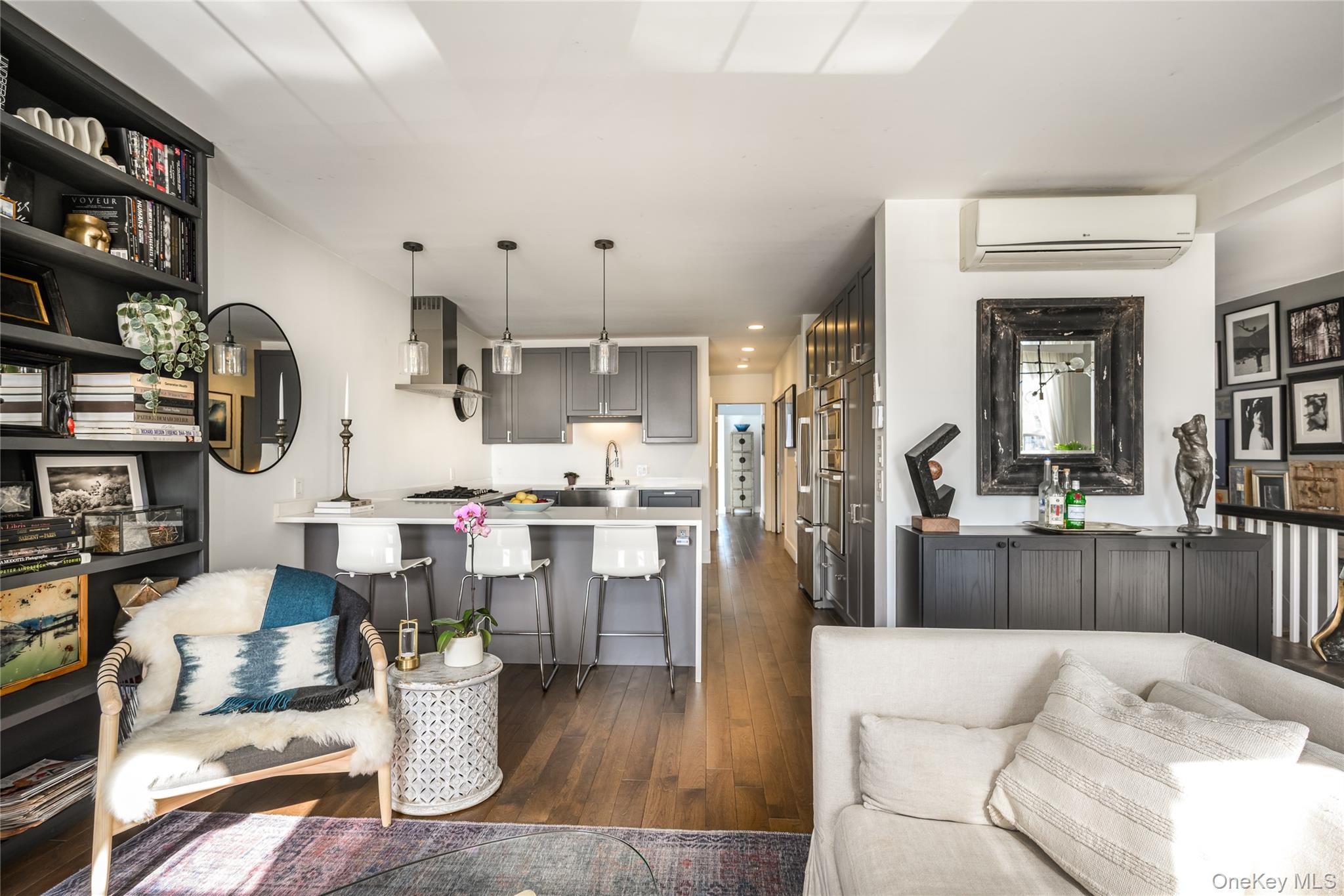 #10 photo, 314 Warren Street, Hudson , NY 12534