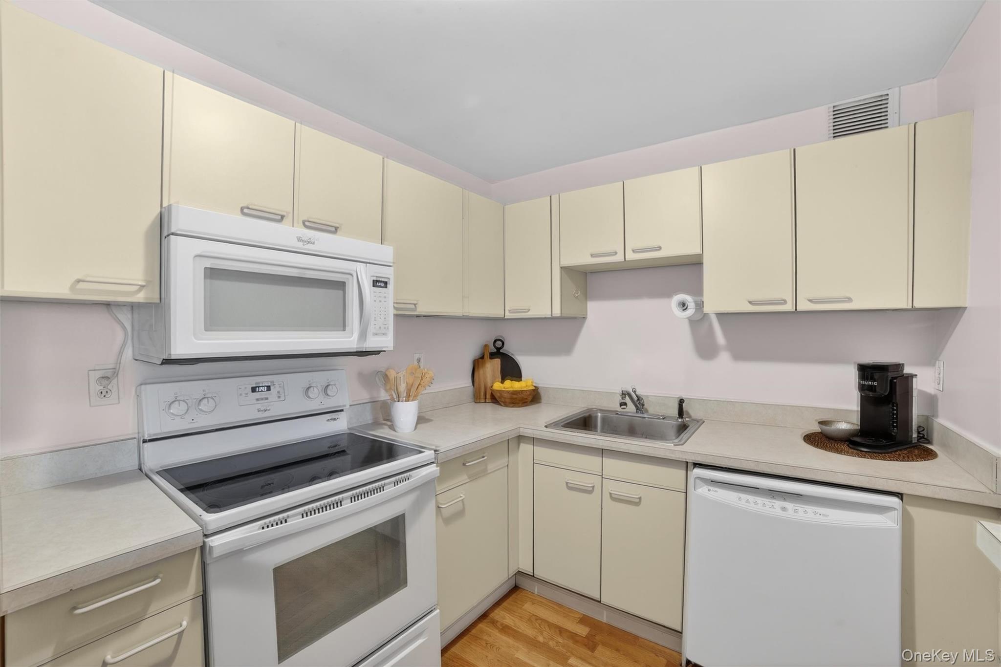 #3 photo, 50 Columbus Avenue, Tuckahoe , NY 10707