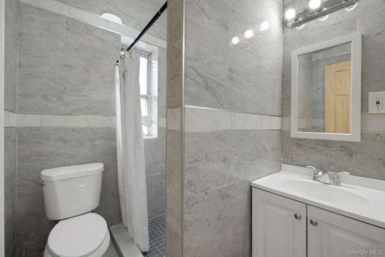 #20 photo, 2335 Yates Avenue, Bronx , NY 10469