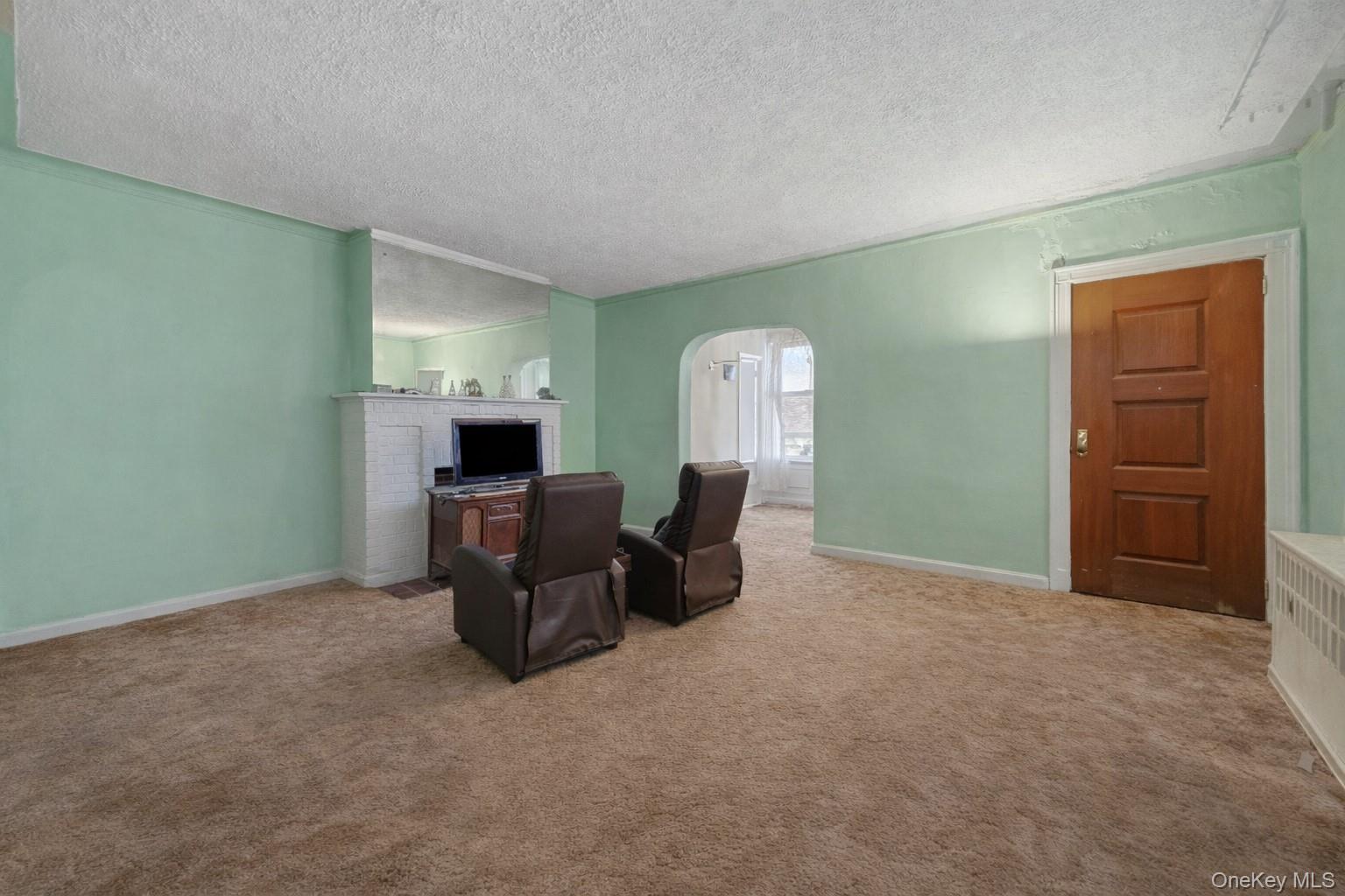 #5 photo, 2335 Yates Avenue, Bronx , NY 10469