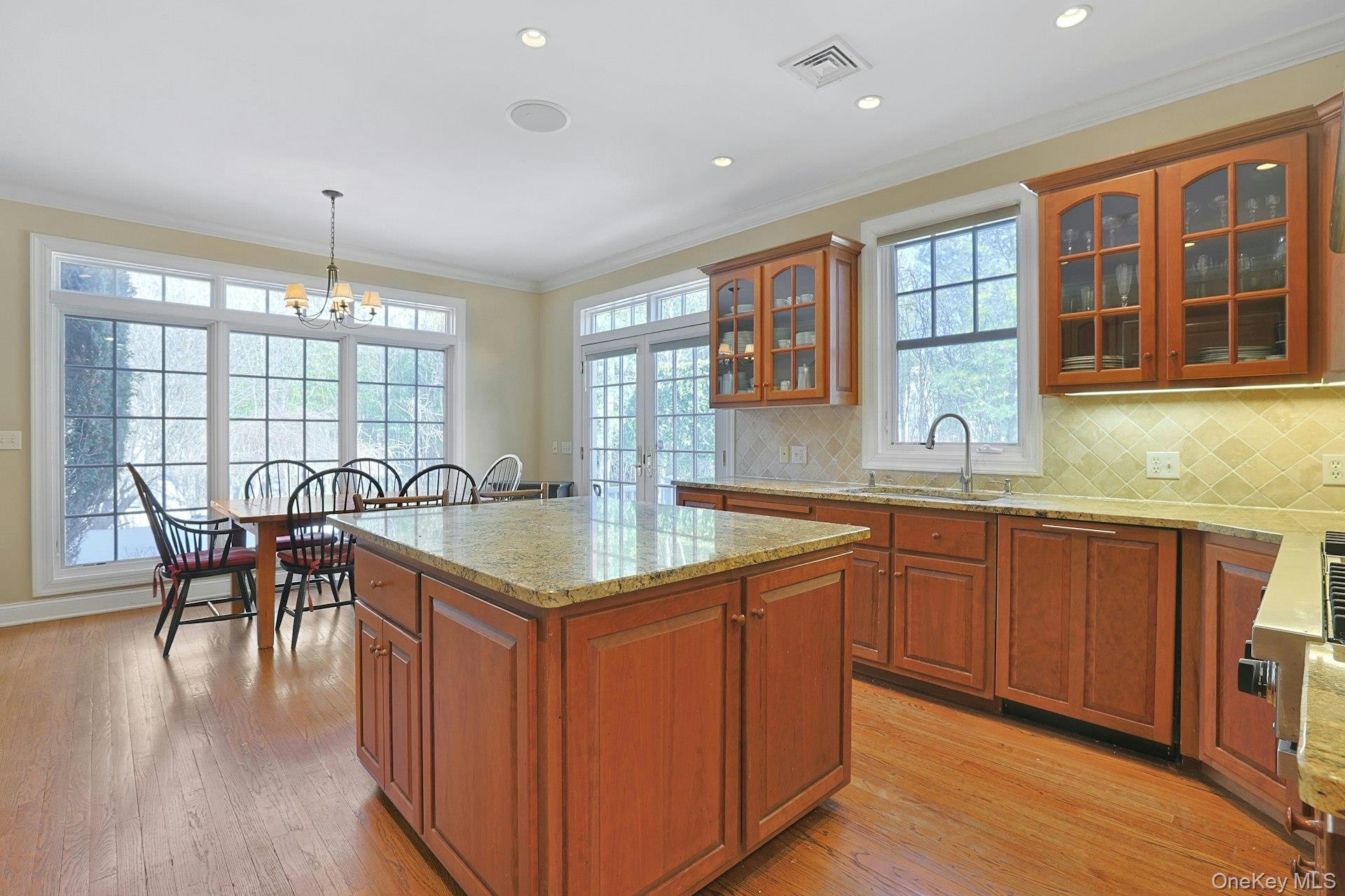 #12 photo, 14 Pond Hollow Court, Pleasantville , NY 10570