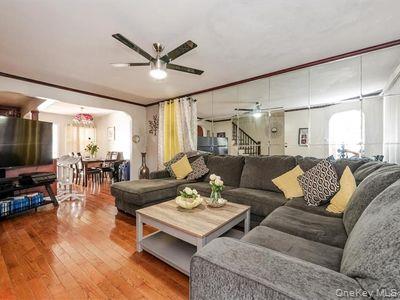 #3 photo, 3240 Seymour Avenue, Bronx , NY 10469