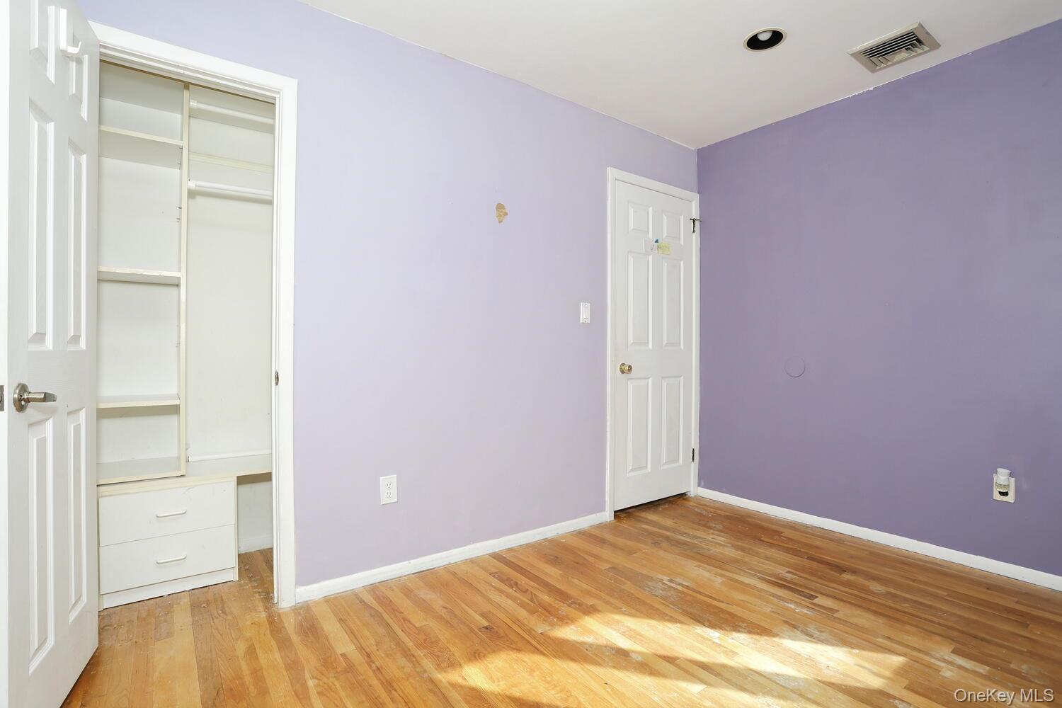 #17 photo, 30 Bridle Road, 纽约州 Spring Valley , NY 10977