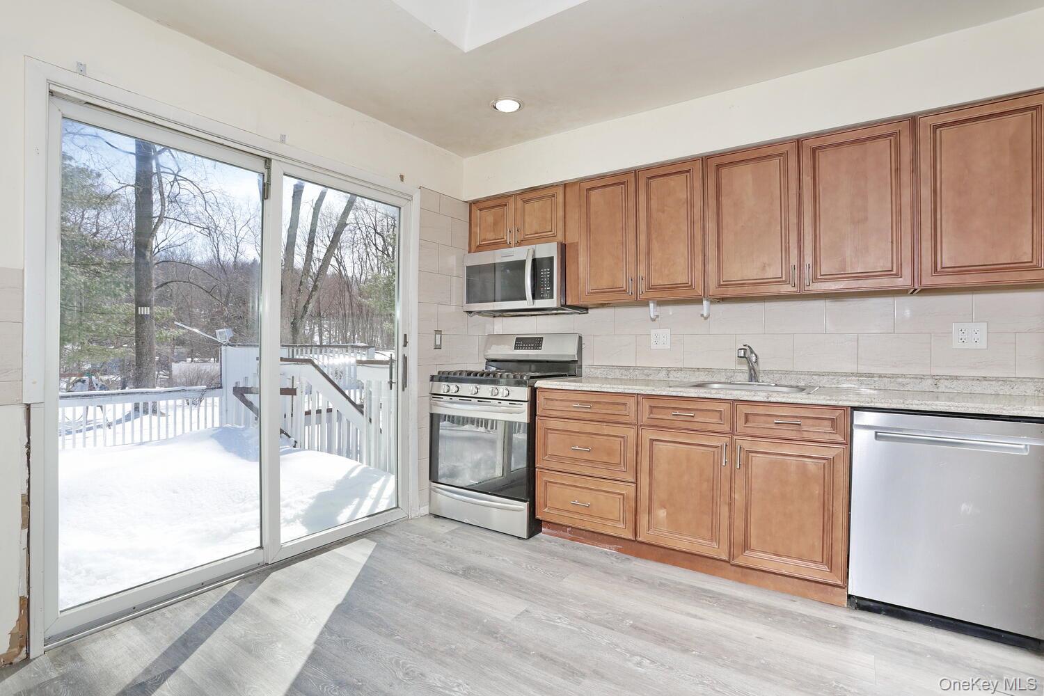 #3 photo, 30 Bridle Road, 纽约州 Spring Valley , NY 10977