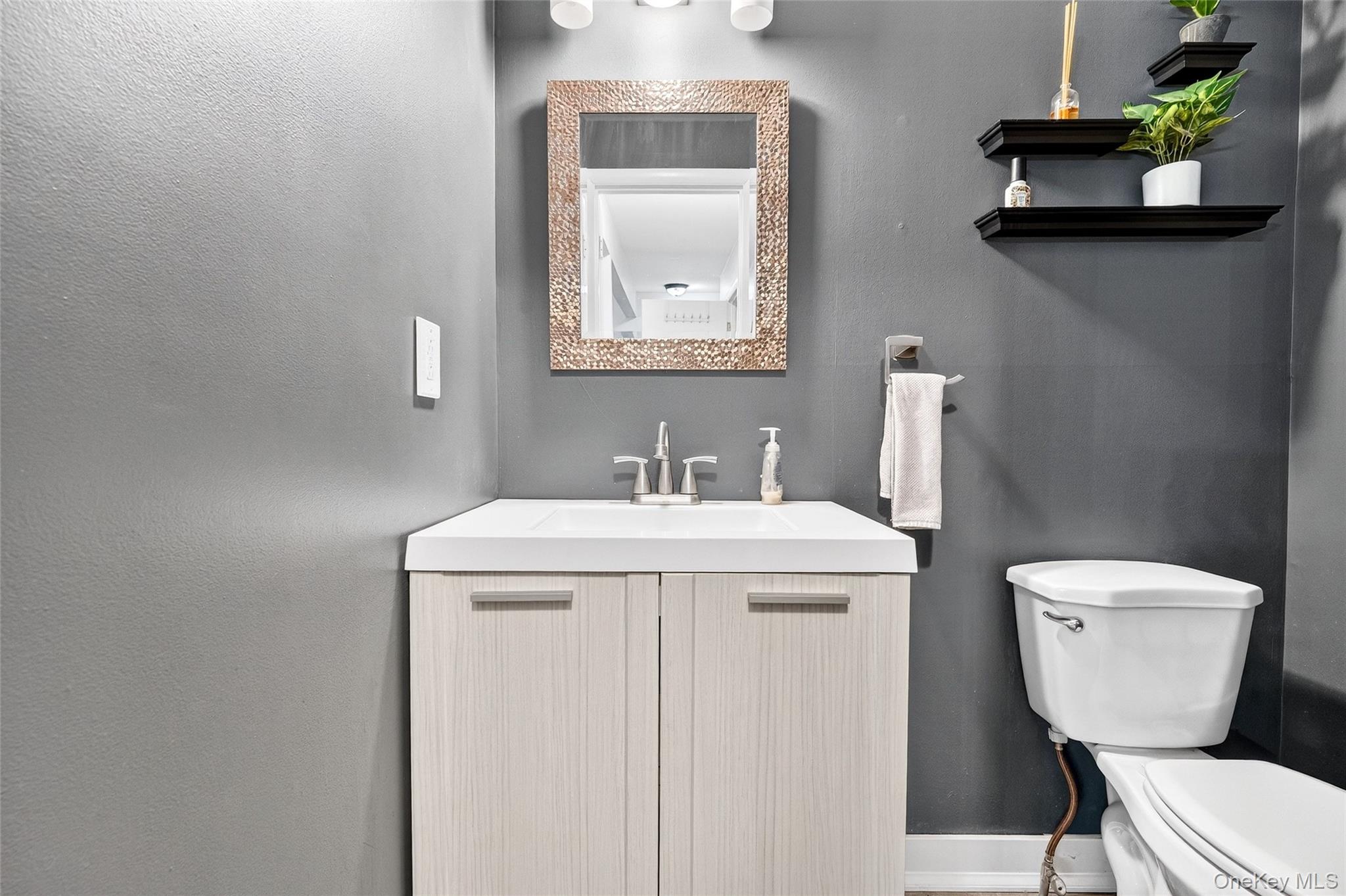 #13 photo, 16 Village Green, Bardonia , NY 10954