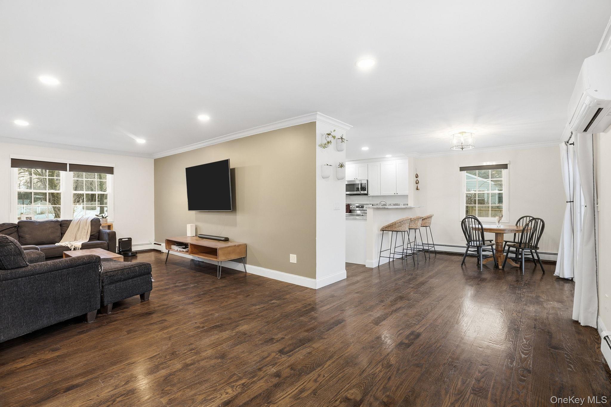 #11 photo, 13 Jane Street, Poughkeepsie , NY 12603