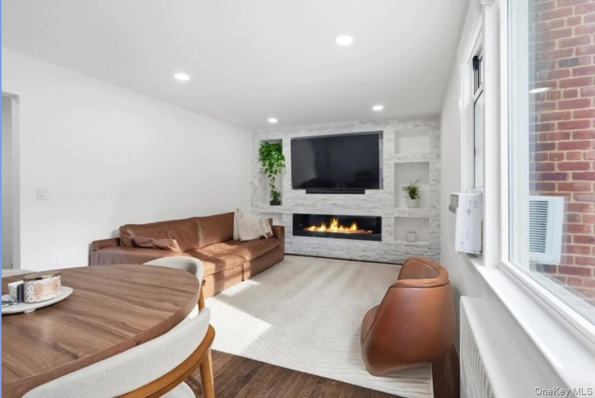 #8 photo, 14 Soundview Avenue, White Plains , NY 10606