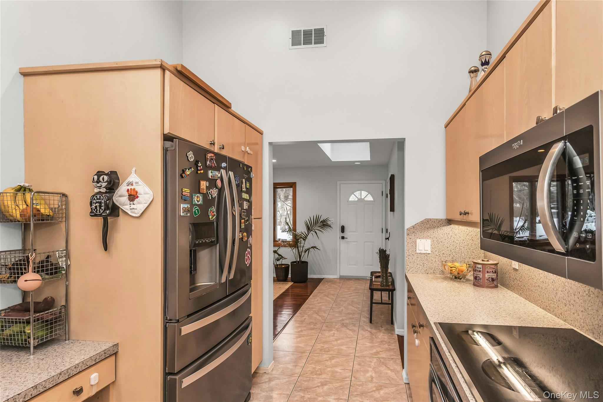 #9 photo, 88 Burton Lane, 롱 아일랜드 Commack , NY 11725