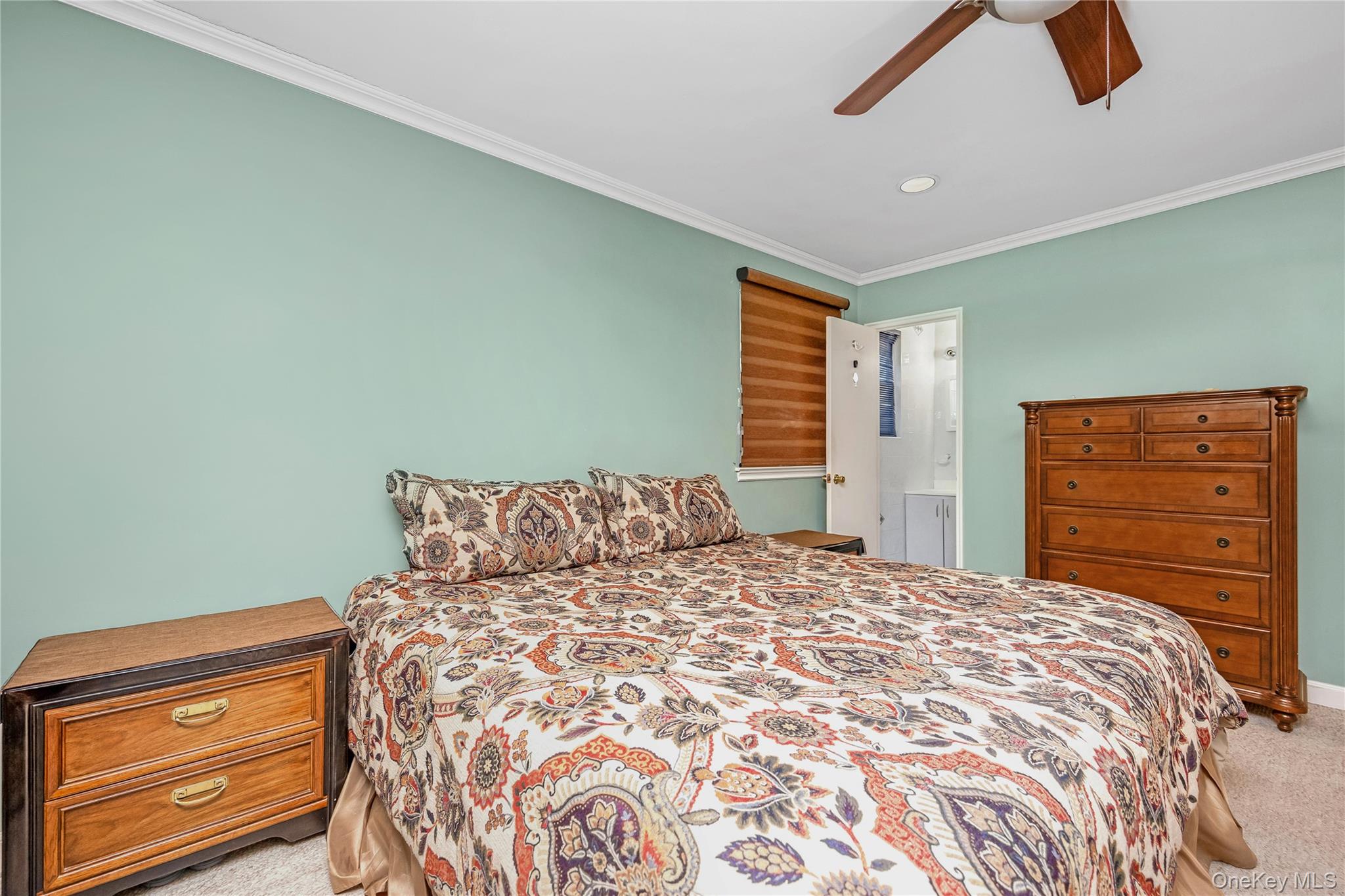 #10 photo, 43 Maplewood Drive, ناسو Plainview , NY 11803