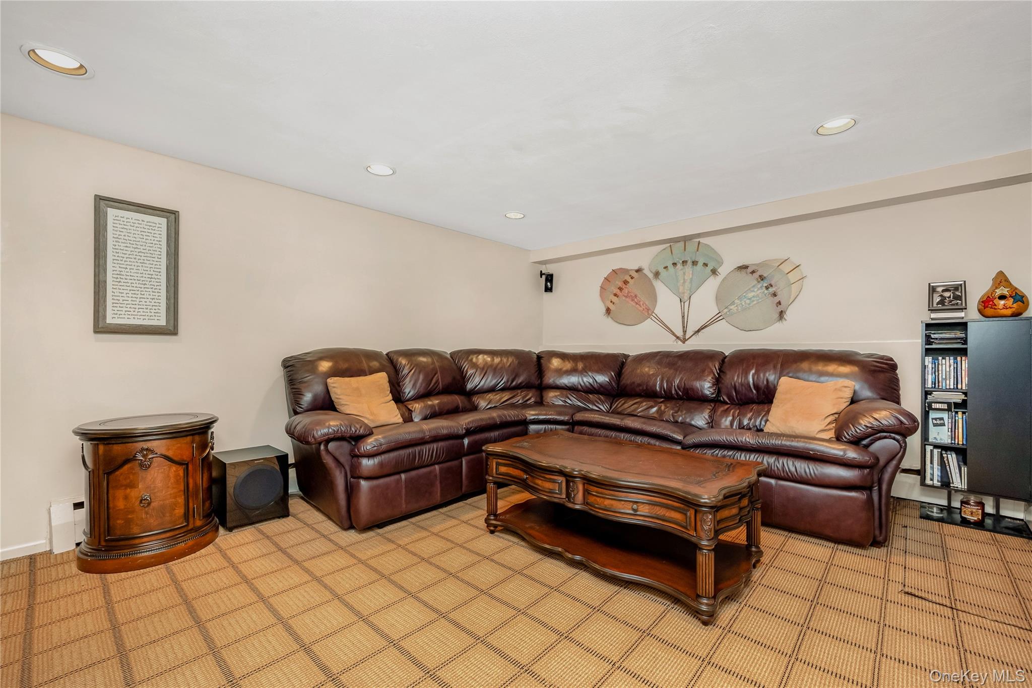 #17 photo, 43 Maplewood Drive, ناسو Plainview , NY 11803