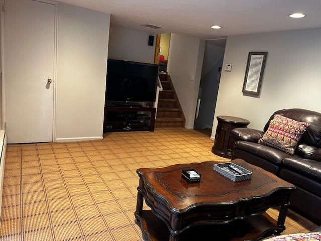 #19 photo, 43 Maplewood Drive, ناسو Plainview , NY 11803