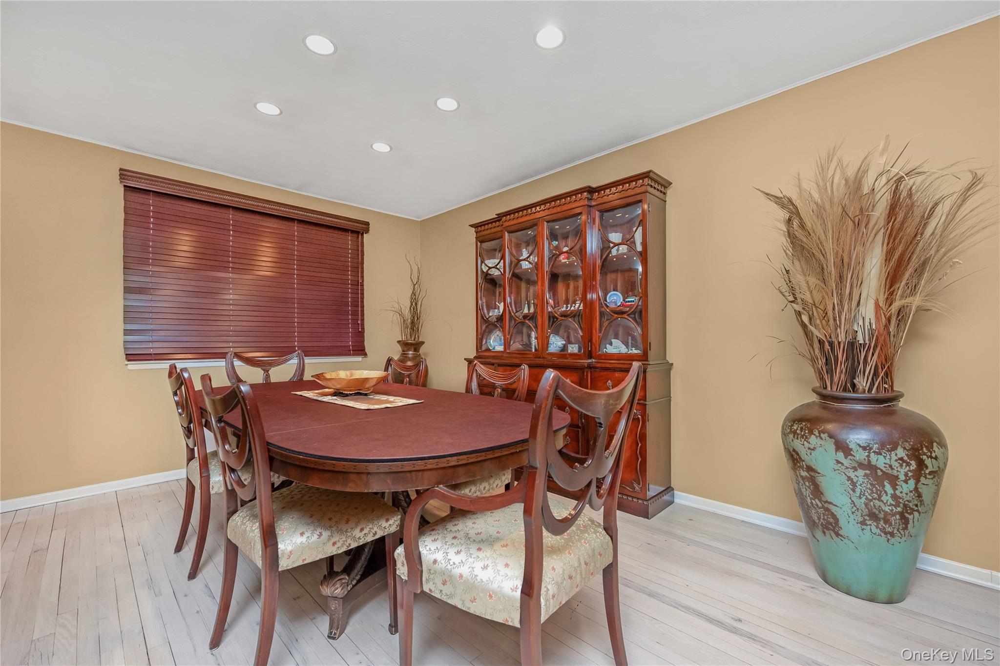 #9 photo, 43 Maplewood Drive, ناسو Plainview , NY 11803