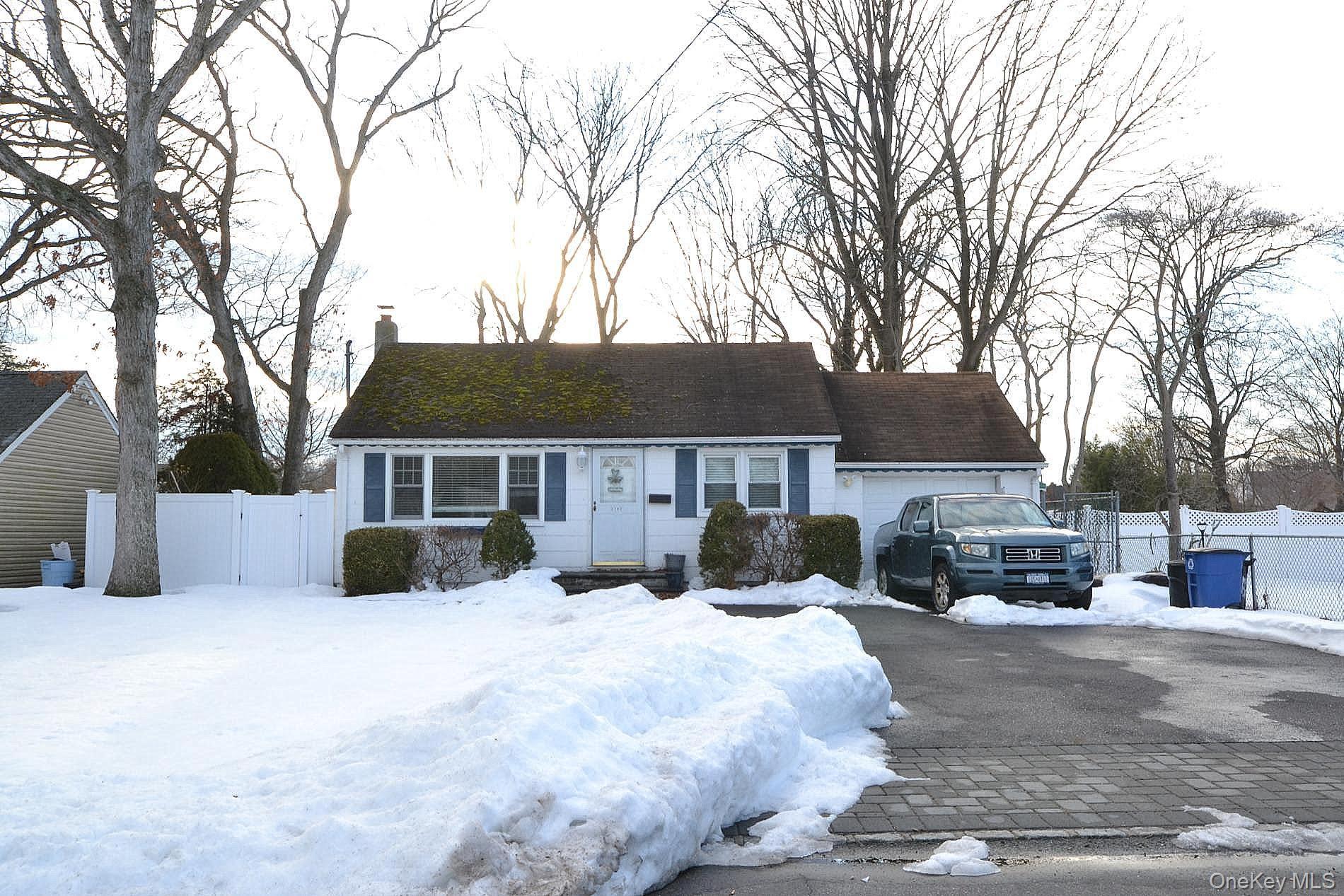 #1 photo, 1362 Ackerson Boulevard, Саффолк ‖ Bay Shore , NY 11706