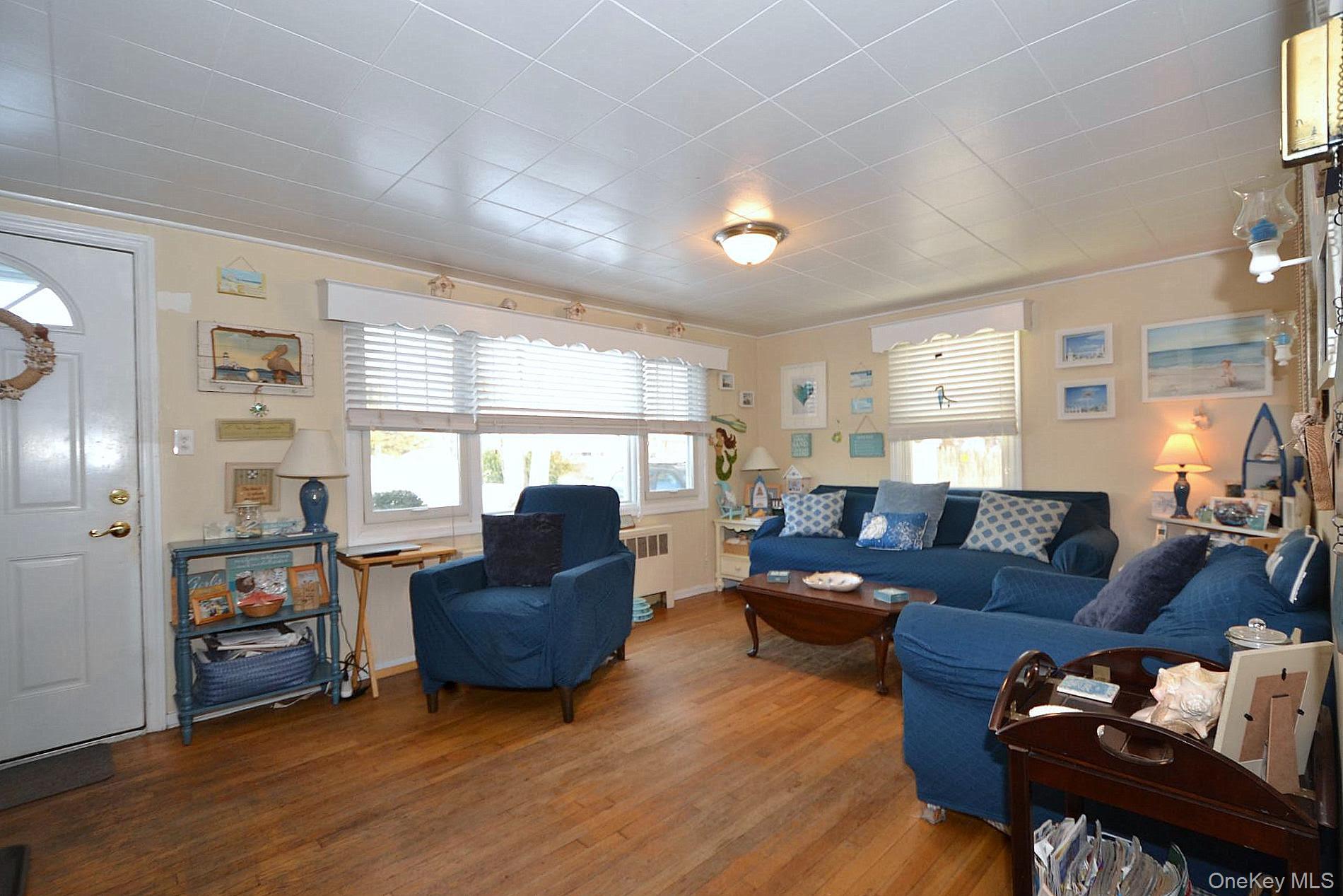 #2 photo, 1362 Ackerson Boulevard, Саффолк ‖ Bay Shore , NY 11706