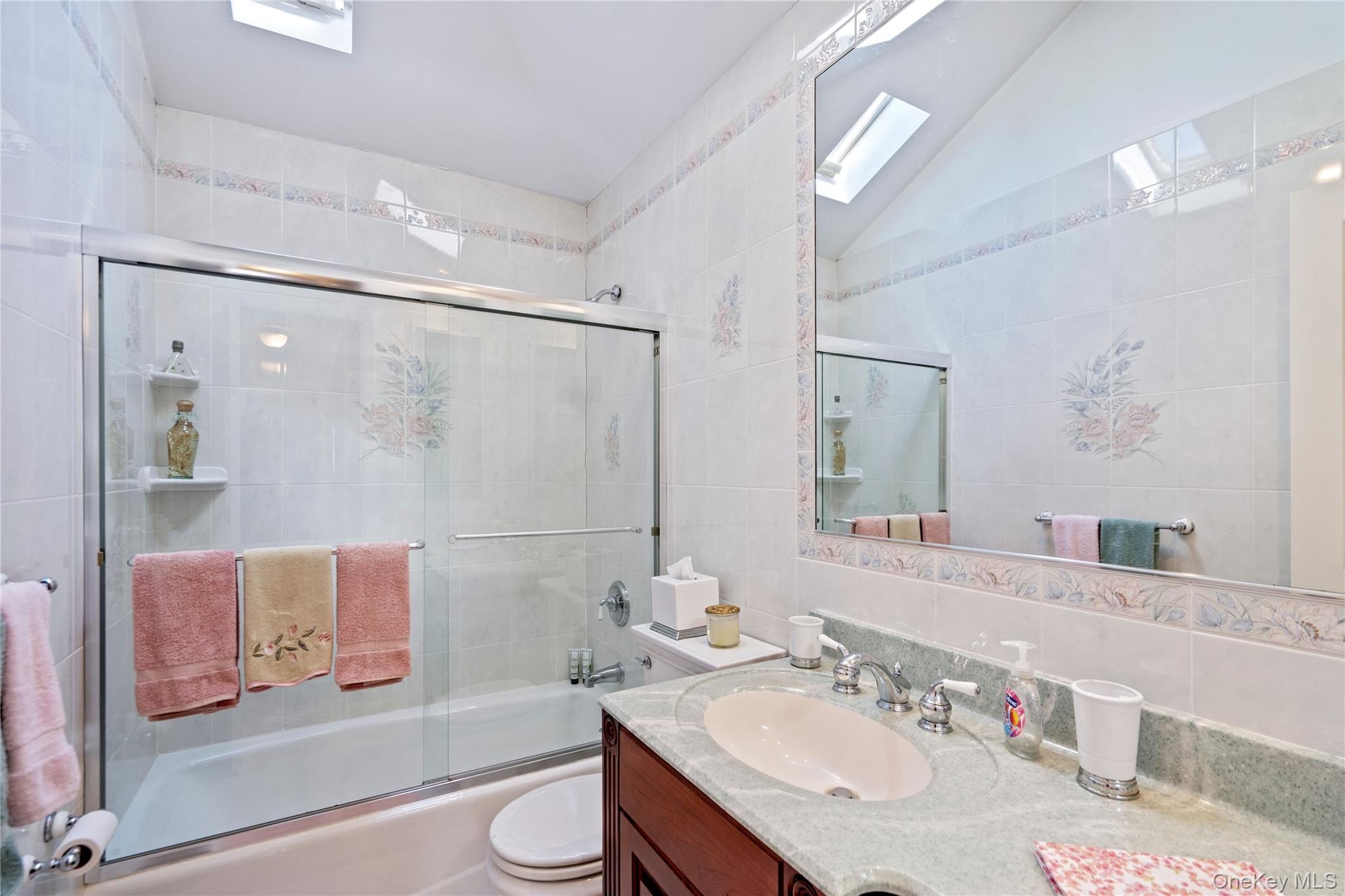 #18 photo, 59 Cedar Street, Massapequa , NY 11758