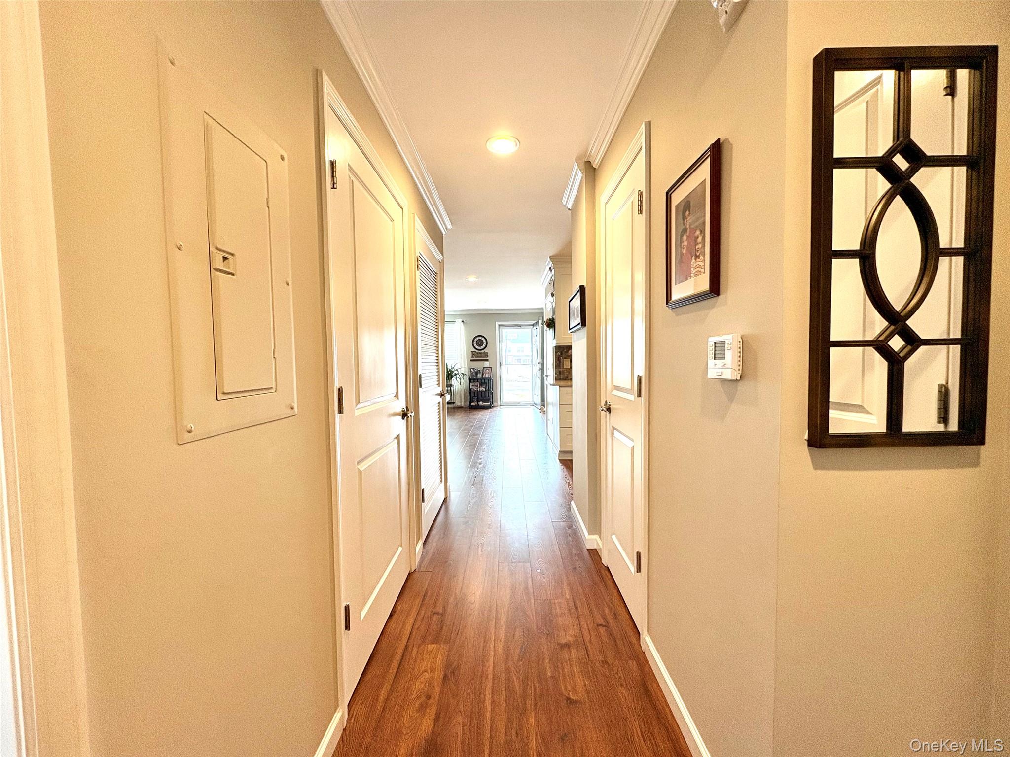 #17 photo, 11 Hunter Drive, सफ़ोक काउंटी Central Islip , NY 11722