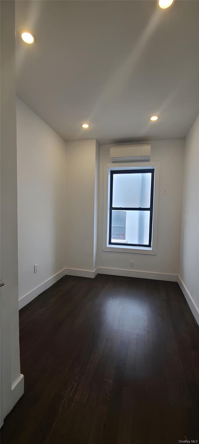 #6 photo, 548 Howard Avenue, ब्रुकलीन Brooklyn , NY 11233