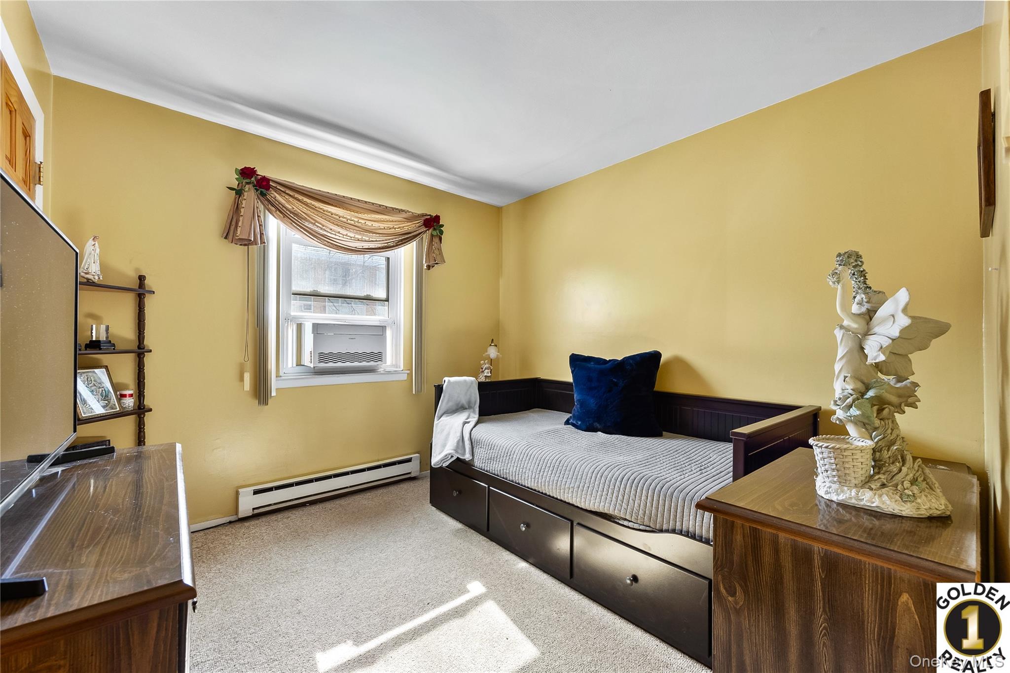 #13 photo, 1665 156th Street, Whitestone , NY 11357