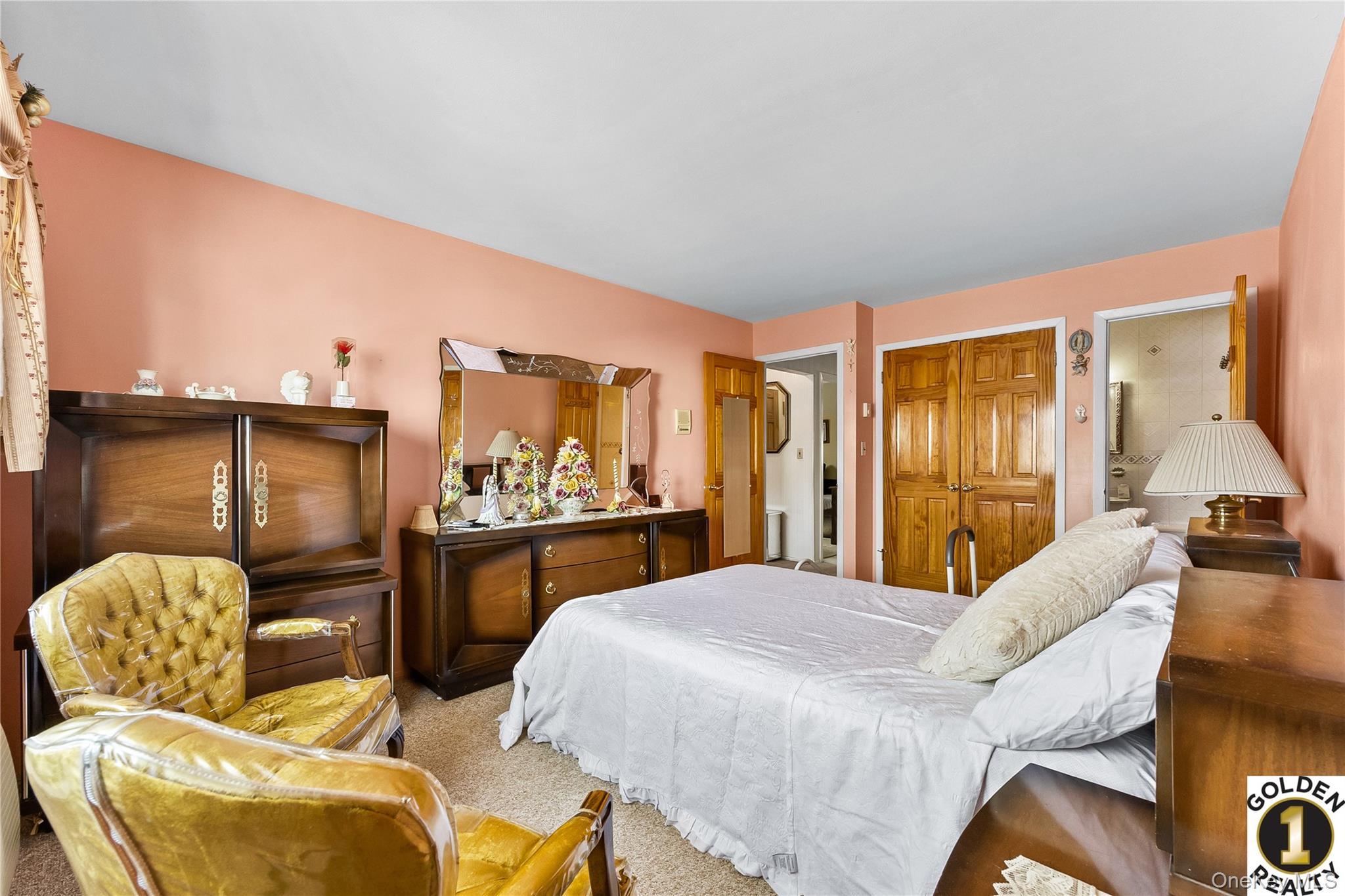 #17 photo, 1665 156th Street, Whitestone , NY 11357