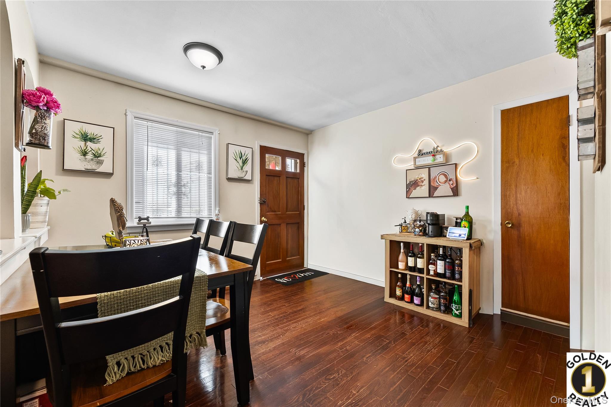 #20 photo, 1665 156th Street, Whitestone , NY 11357